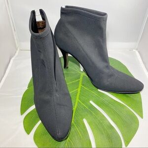 DONALD‎ J.PLINER BLACK PULL ON STRETCH BOOTIE PUMP​​​​​